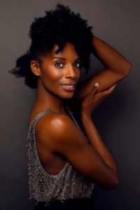 Unveiling Zainab Johnson: A Journey through Comedy Brilliance - Aitechtonic