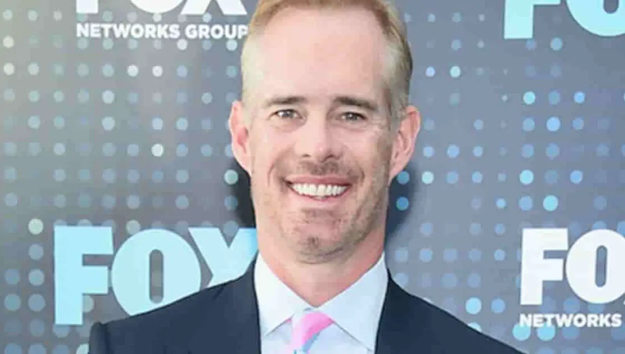 Is Joe Buck married