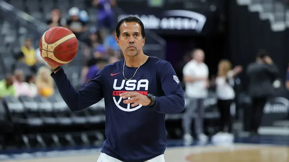 Erik Spoelstra Ethnicity, Wiki, Bio, Net Worth, House, Coaching Record, Career, Young, Twitter, Contract, Wife, Salary, Parents, Kids, Dad