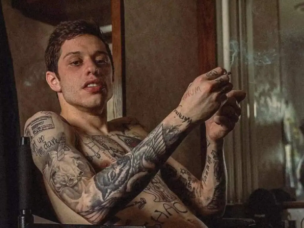 Pete Davidson Ethnicity, Stalker, Molested, Net Worth, Height, Age, Girlfriend, Career, Tattoos, Instagram, Father, Relationship