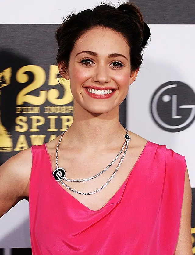 Emmy Rossum Ethnicity, Wiki, Bio, Age, Net Worth, Husband, Career, Instagram, Relationships, Height, Children, Young