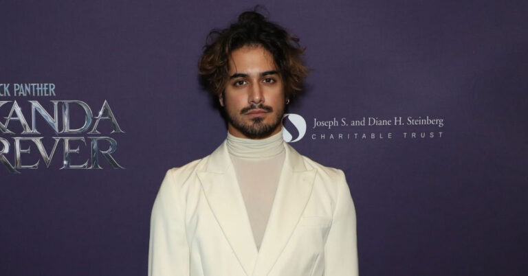 Avan Jogia Ethnicity, Wiki, Biography, Wife, Age, Net Worth, Height ...