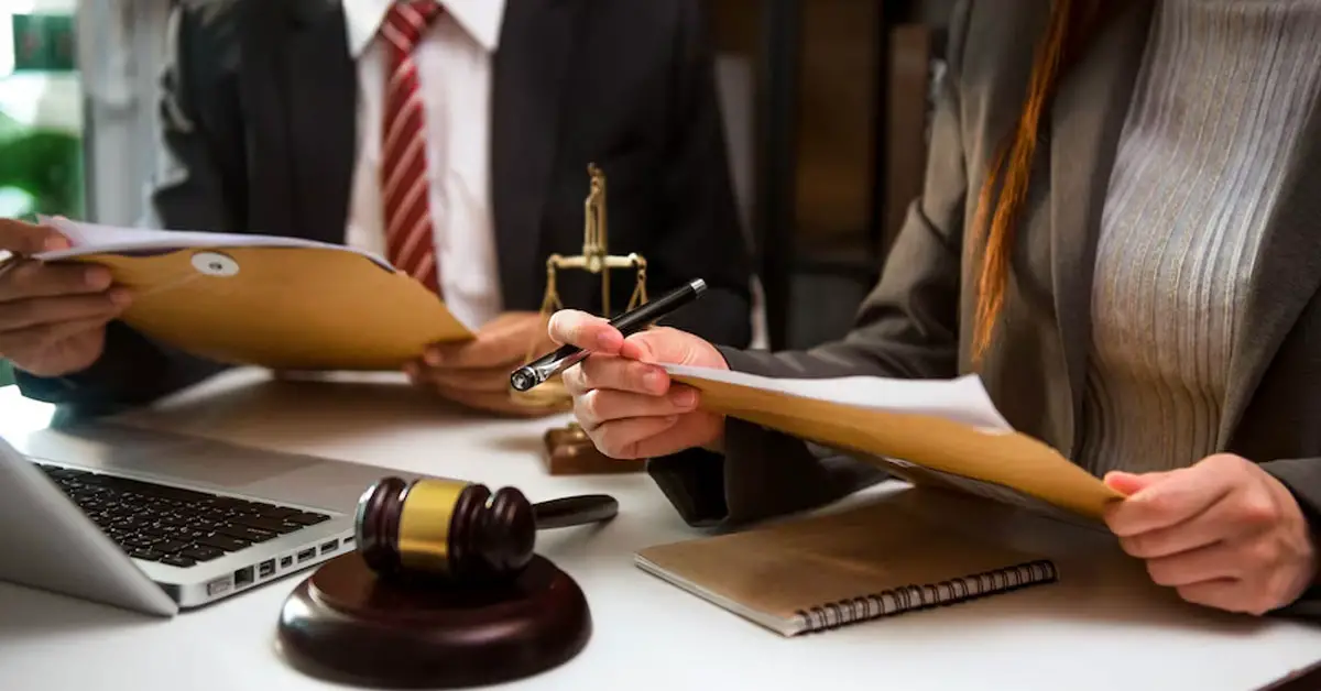 Securities fraud defense attorney