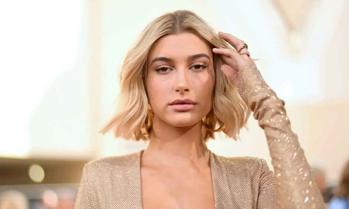 Hailey Bieber