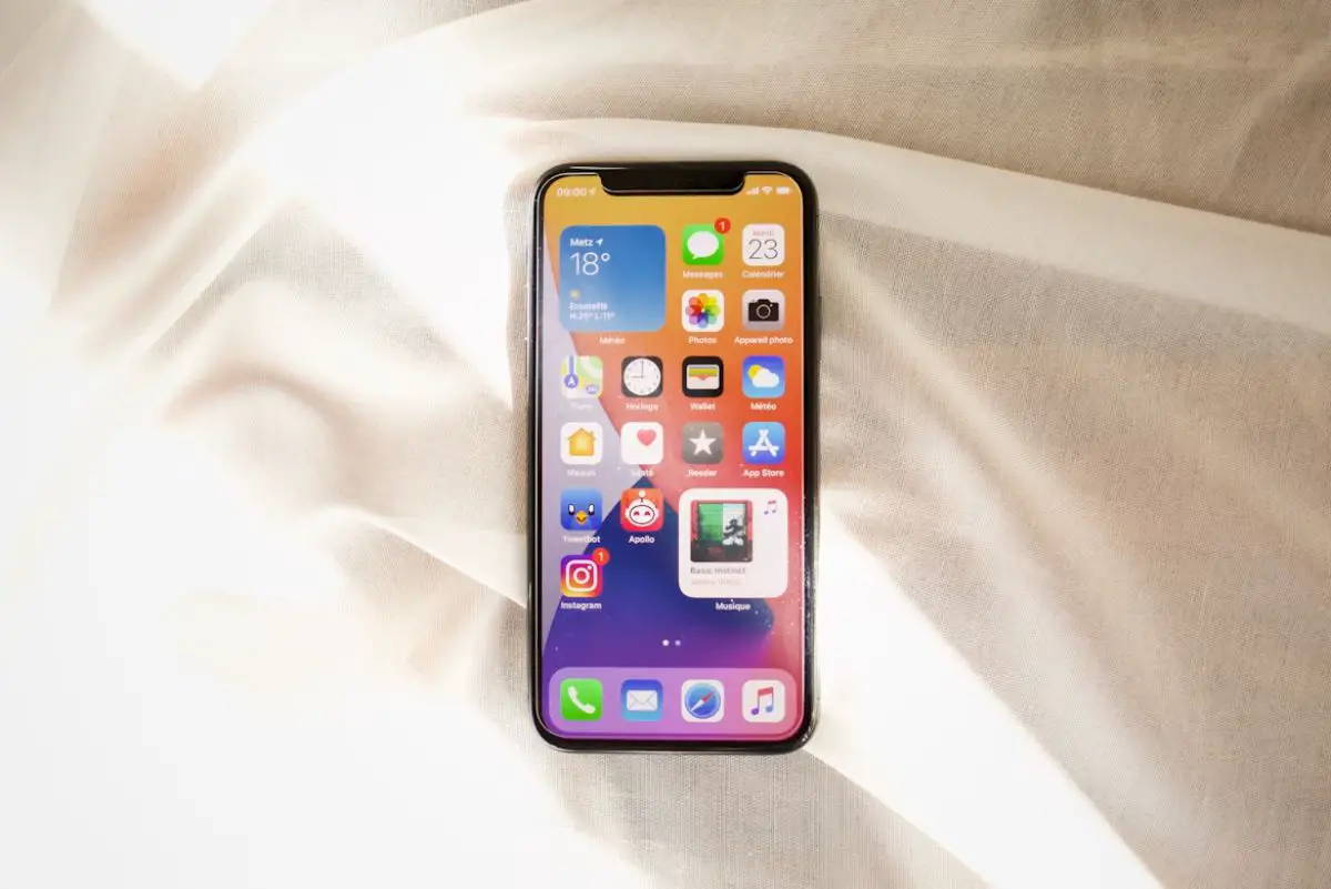 Apple Releases iOS 26 Beta 6
