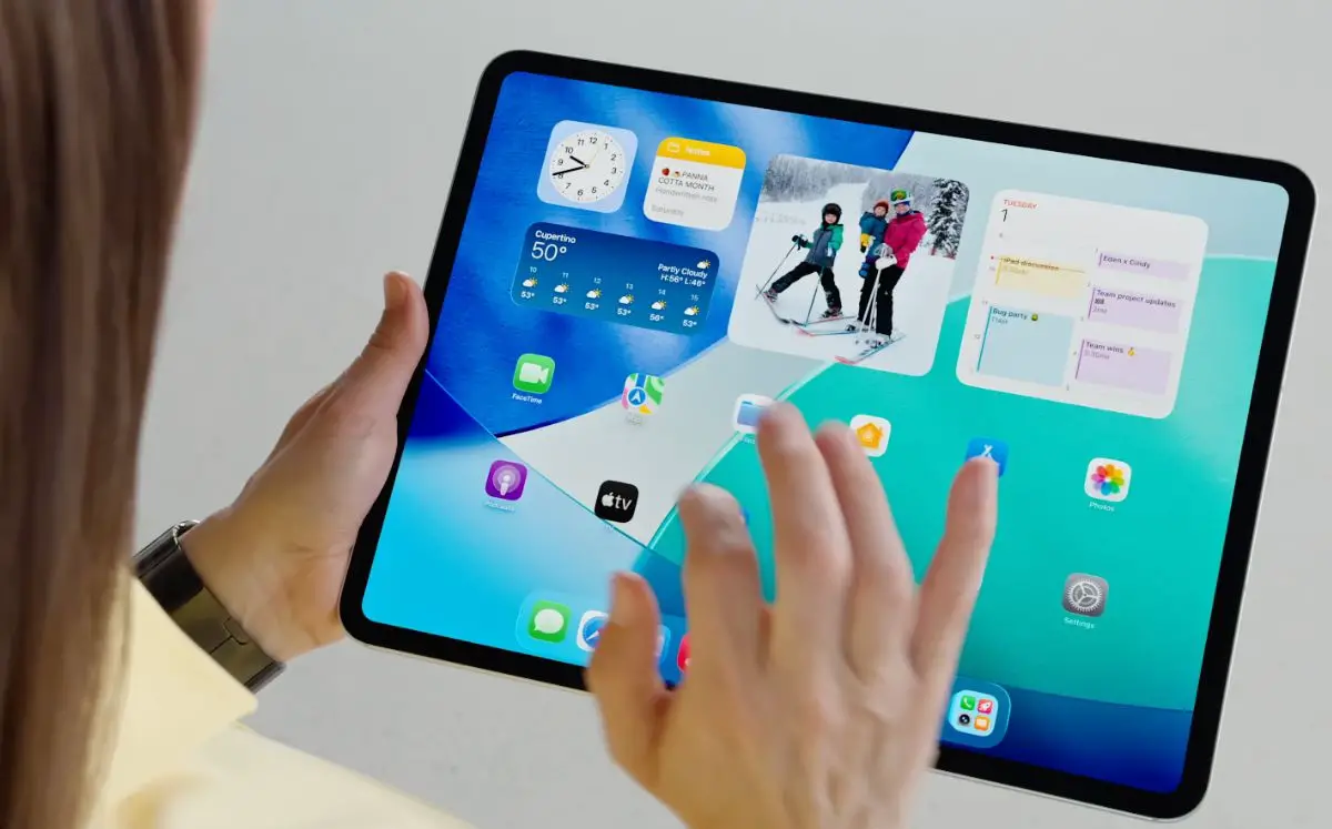 How to Split a Screen on iPadOS 26