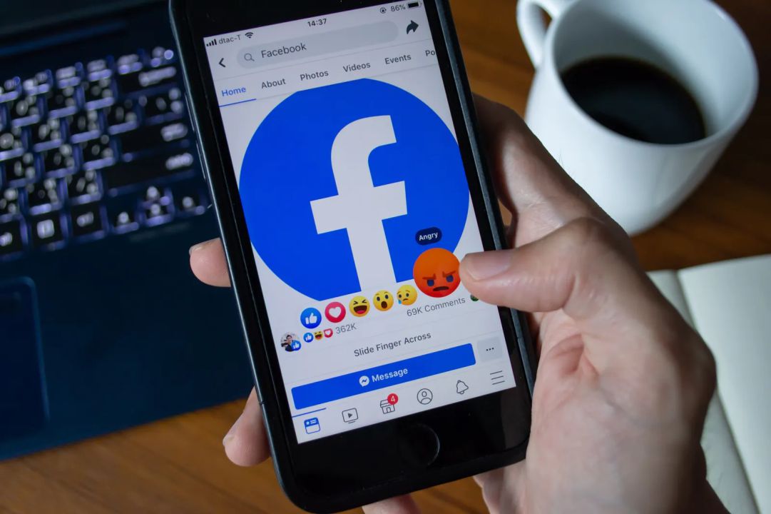 How to Lock a Facebook Profile in the USA