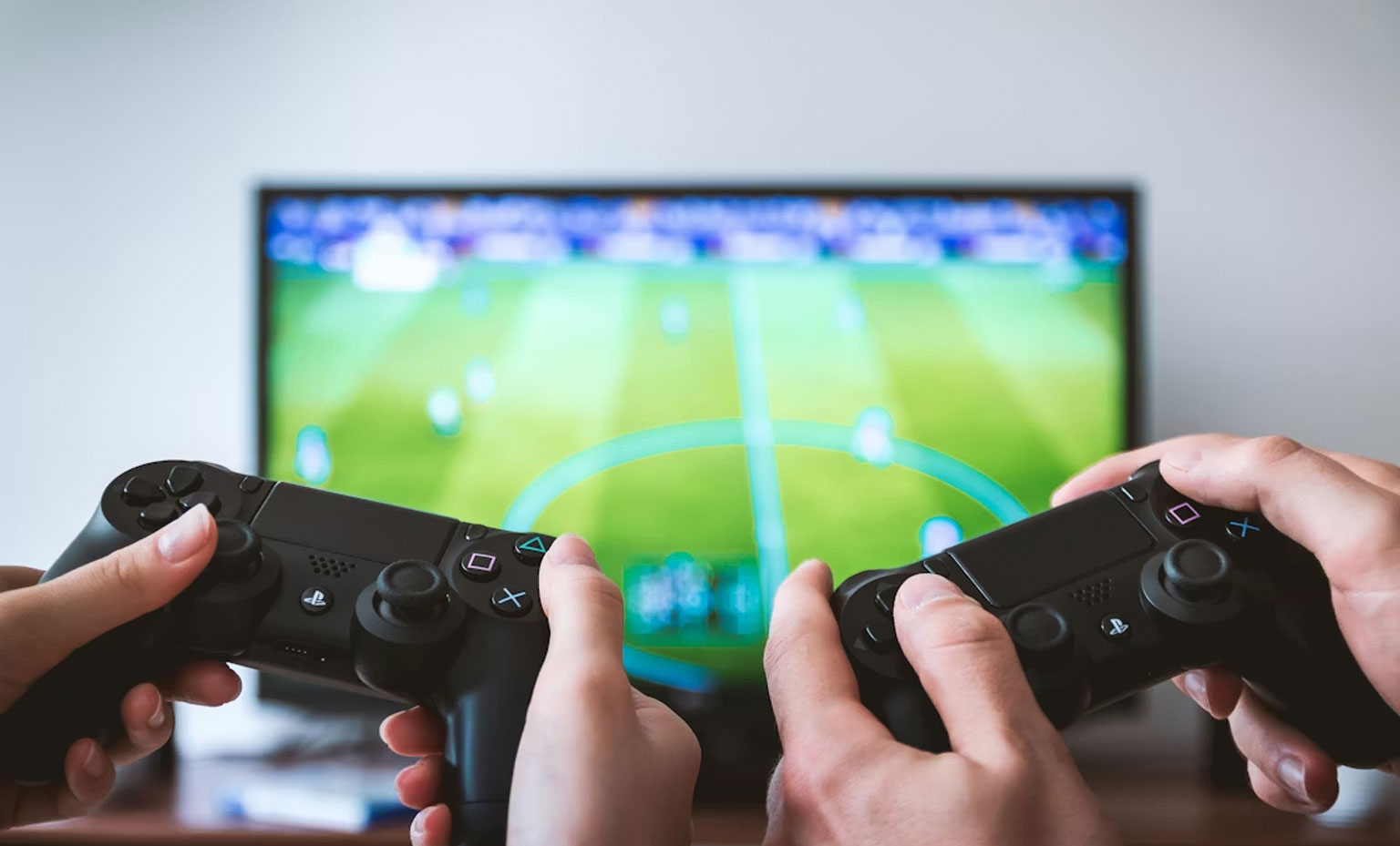 Murder Mystery 2 and Emergent Behaviour in Online Games