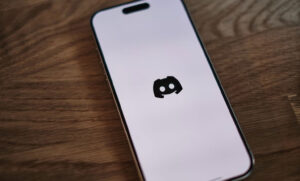 how to hide text in Discord